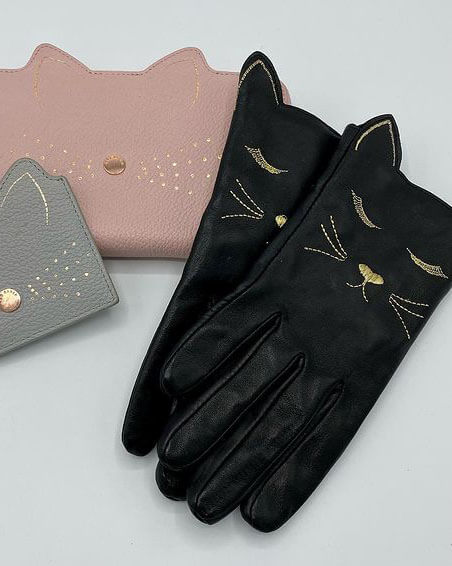 Ted Baker matching kitty gloves, wallet & card holder.